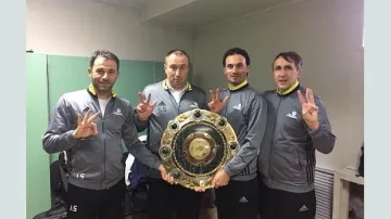 Станимир Стоилов за номер 1 в Казахстан