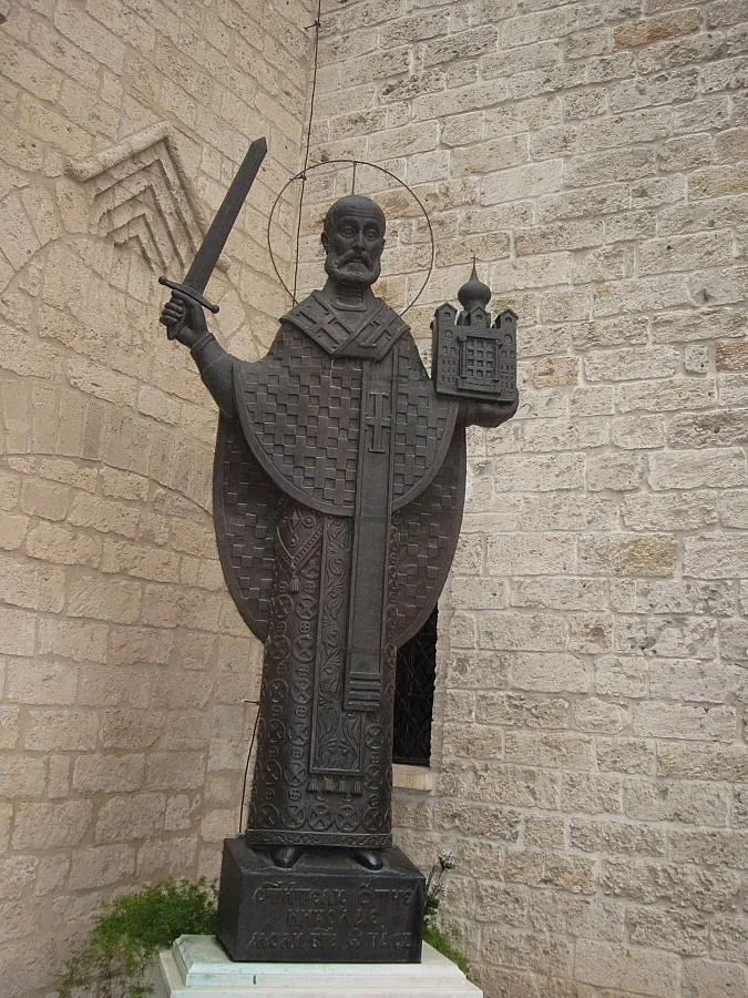 Свети Николай - закрилник на имота и парите