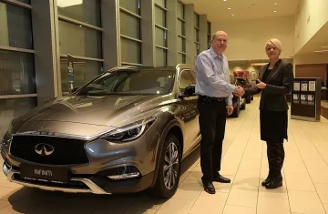 "Златен волан" за Infiniti QX30