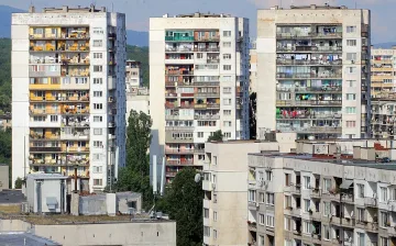 Тотална промяна на блоковете от времето на бай Тошо. Решението