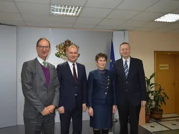 Компании се местят от Китай у нас