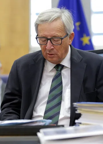 Заплатата на Юнкер скача с 10 000 евро