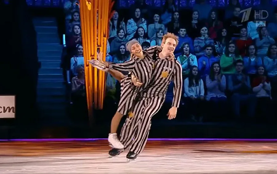 Критикуват жената на Песков за танц на лед за Холокоста