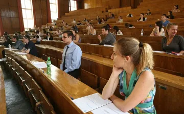 От днес студентите кандидатстват за евростипендии