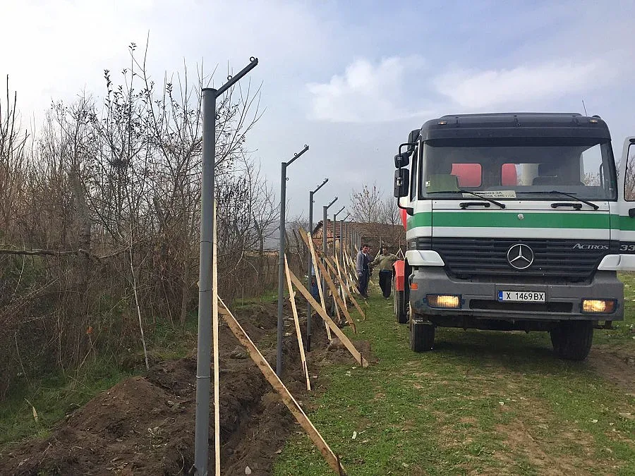 Оградата на лагера в Харманли готова до четвъртък