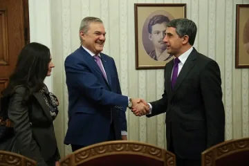 Плевнелиев настоя и пред АБВ да не ходим на избори