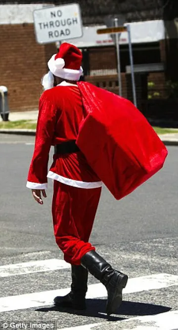 Уволниха Дядо Коледа, защото се пошегувал с Хилъри Клинтън