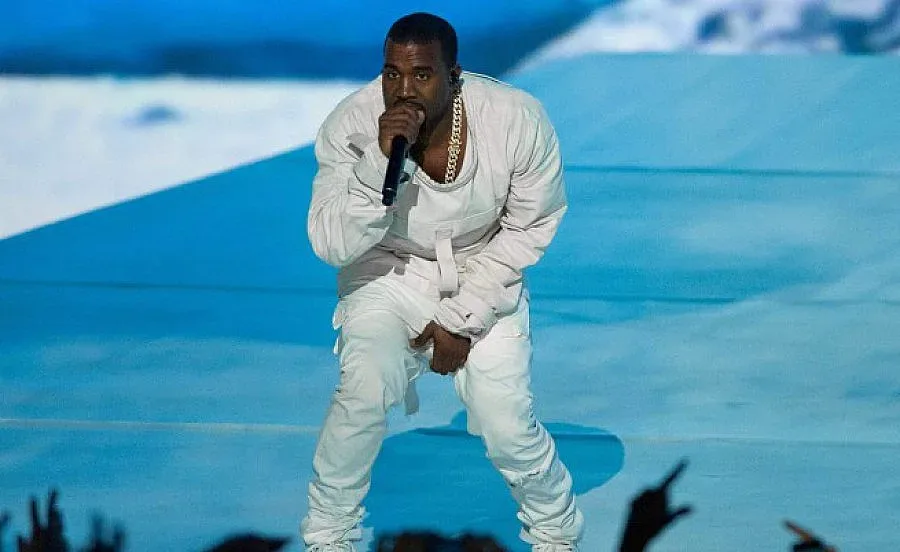 Приеха по спешност в болница Кание Уест