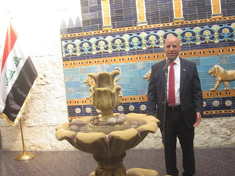 Хоро и баклава за Мосул в посолство