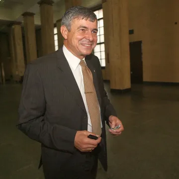 Най-добре е Каракачанов да оглави експертен кабинет