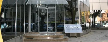 Светило в очната хирургия ще преглежда във „Вижън"