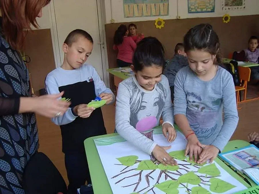 Дърво на толерантността „изникна" в училище