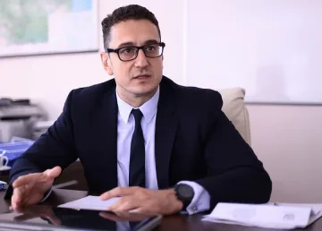 Янев: Политическа криза ще стопира инвестициите