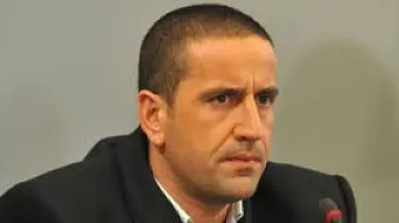 Когато шахматиста го пратят да играе голф