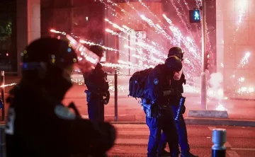 Пълна суматоха в Румъния. Ескалира напрежението между протестиращи и жандармерия