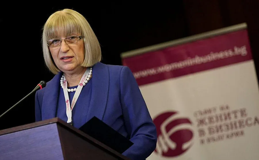 Цачева: Аз съм човек, който може да носи отговорност