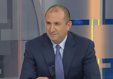 Радев: Демокрацията победи апатията и страха (ВИДЕО)