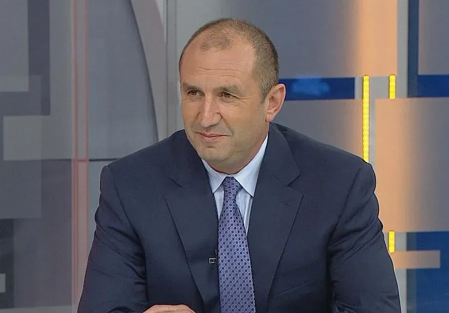 Радев: Демокрацията победи апатията и страха (ВИДЕО)