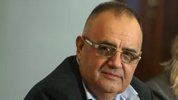 Проф. Димитров: Крахът на партиите води до мажоритарен вот