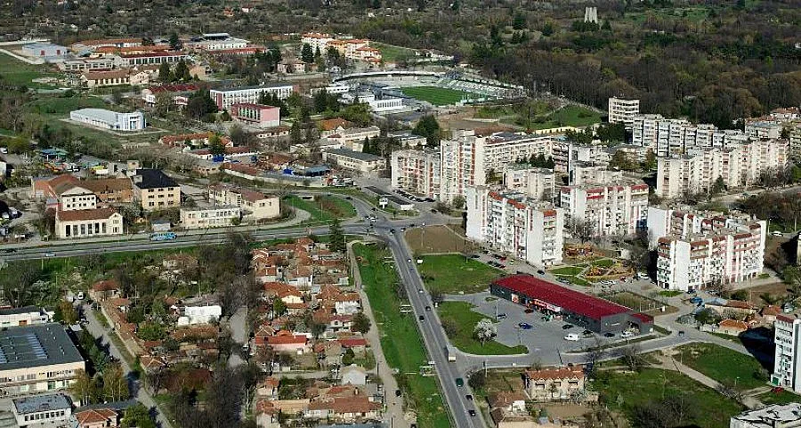 Заплашват община Разград със запор на сметки