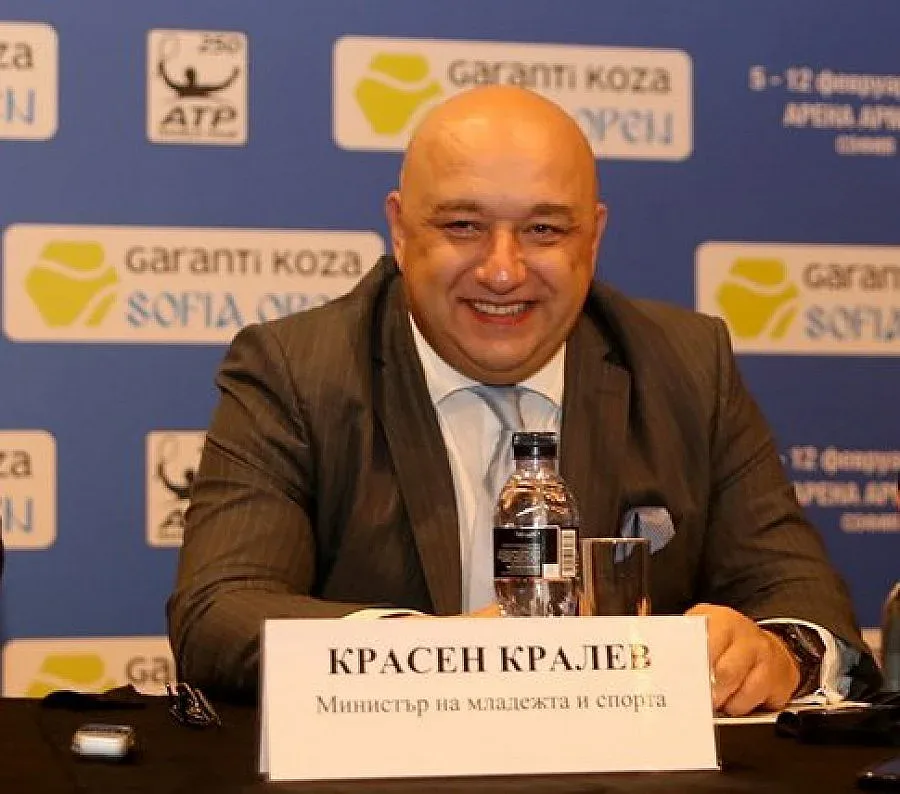 Красен Кралев уреди финансиране за 21 бази