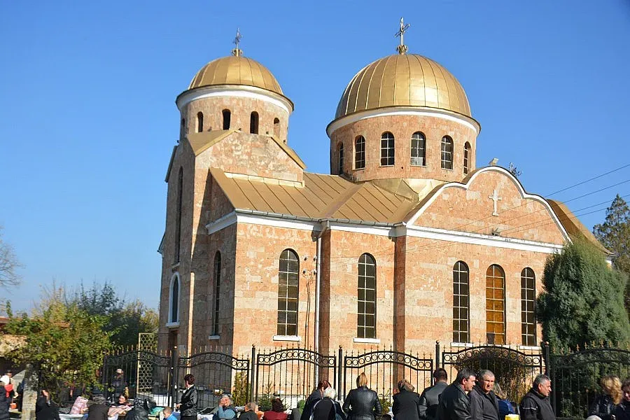 Хиляди миряни на храмов празник в с. Крупник