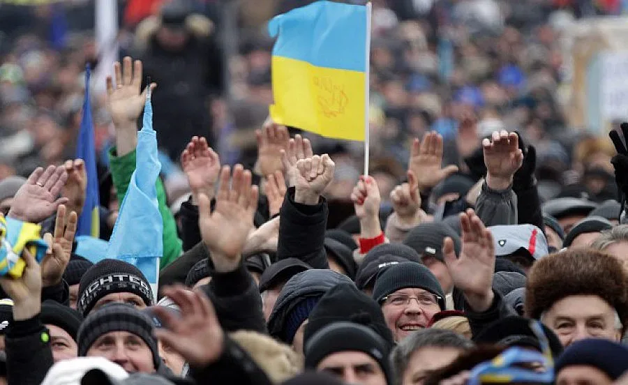 Украинските политици държат милиони в кеш