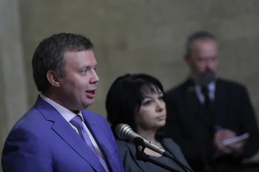 Сделка с Русия ни спести лихвите за "Белене" (ОБЗОР)