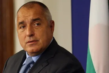 Цачева ще спечели, защото е класи над другите кандидати