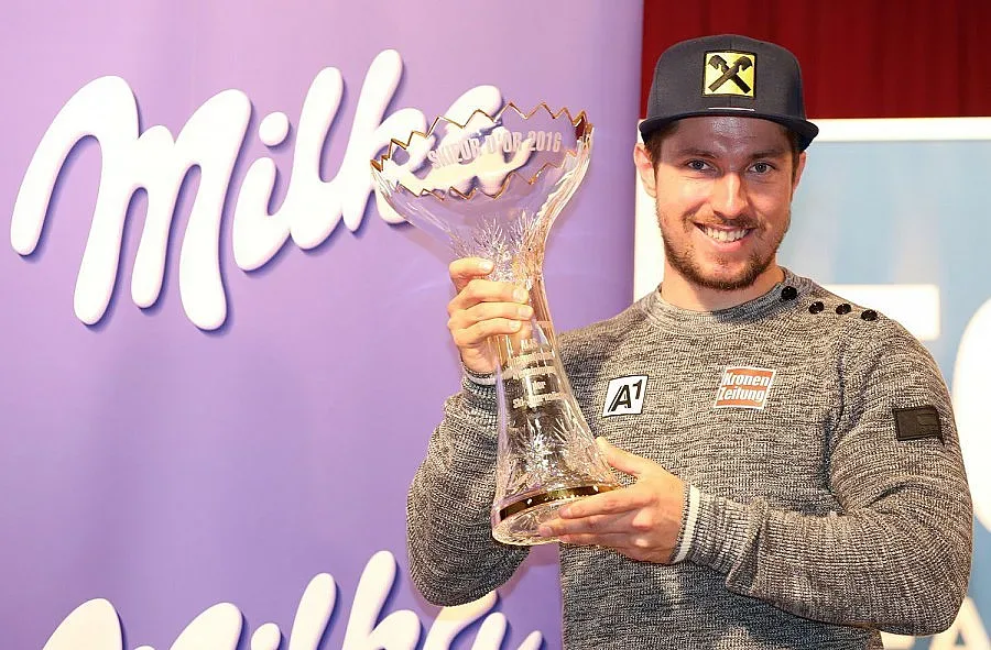 Хиршер спечели за трети път "Златния скиор"