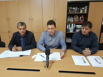 Кметът на Петрич иска обединение на болници