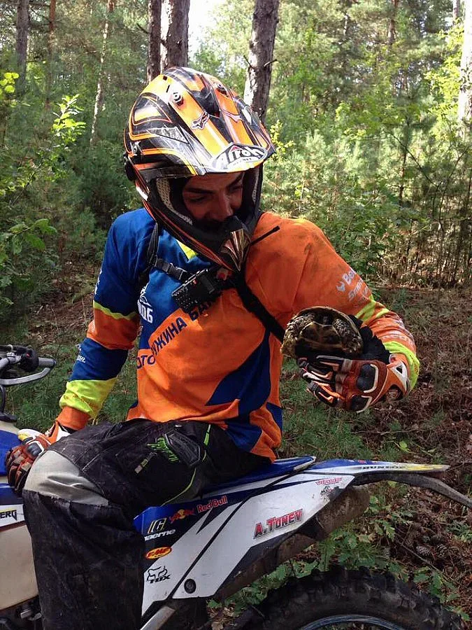 Адреналин с ендуро мотори в Банско