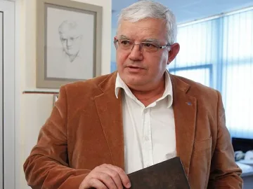Разпитват Ваньо Митев в прокуратурата