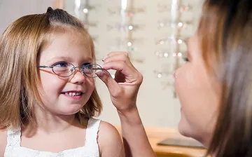 Късогледите хора са по-умни