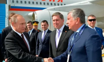 Путин е в Инстанбул, обсъжда „Турски поток"