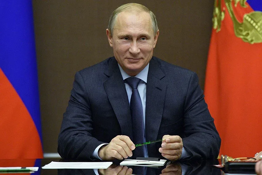 Путин получи 450 рози за рождения си ден