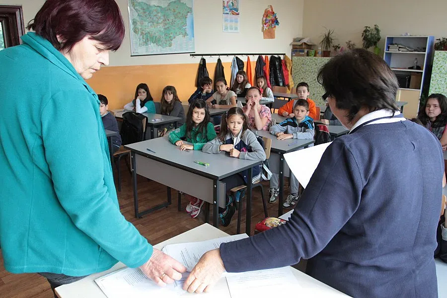 Учителите ни сред най-старите в Европа