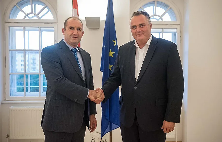 Ген. Радев се срещна с министъра на отбраната на Австрия