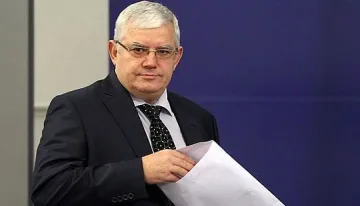 Прокуратурата погна бившия ректор на МУ