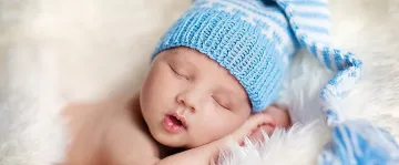 Роди се бебе с ДНК от трима