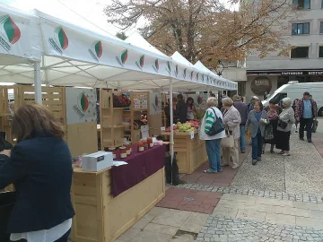 Изложението "Подкрепяма българското" спря и в Града на липите