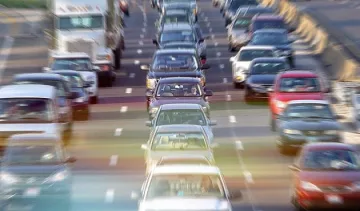 МВР: Засилено е движението по автомагистралитe