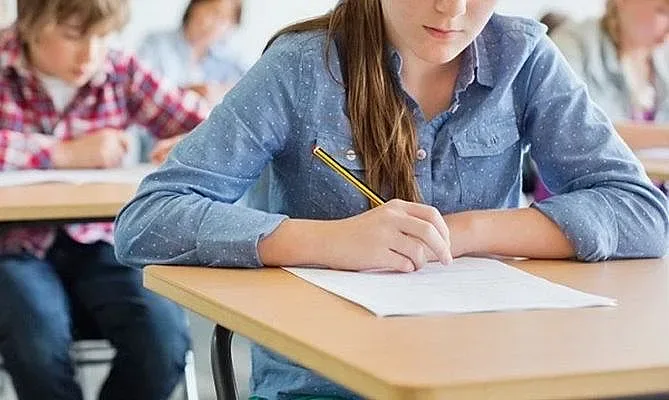 Приемът в гимназии - според професиите