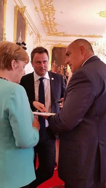 Борисов на среща на върха във Виена