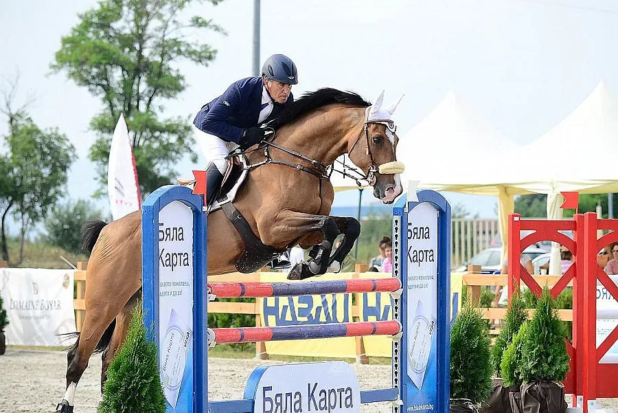 Над 130 коня ще скачат във финала на лигата "Ген. Крум Лекарски"