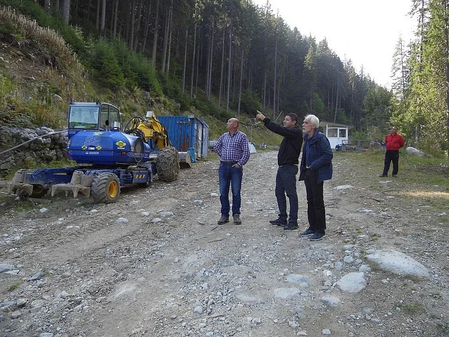 Спират свлачища край ски път в НП „Пирин"