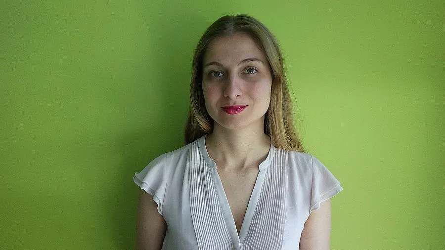 Невена Борисова: Пиша, за да намеря мост към себе си