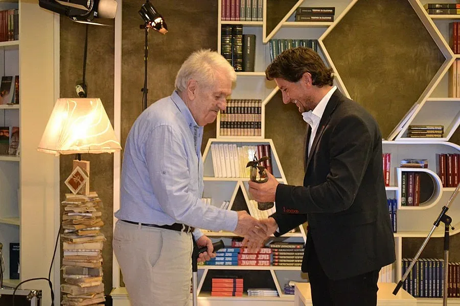 Супер "Перо" за Иван Теофилов