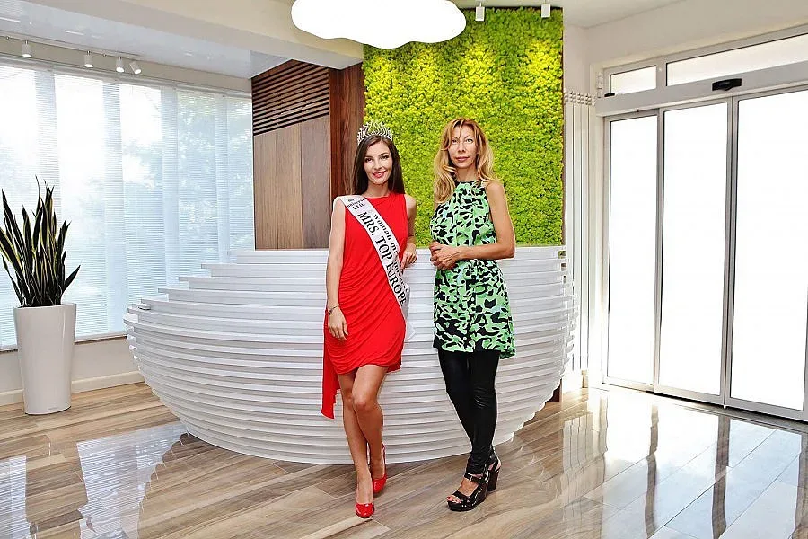 Родна красавица мениджър блесна в Китай