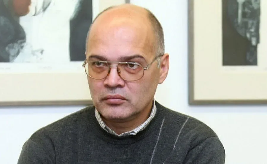 Бежанските лагери като дядовата ръкавичка
